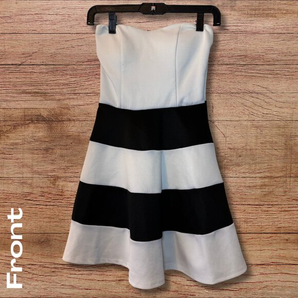 Charlotte Russe Strapless Black and White Striped Fit & Flare Dress - Size Small - Picture 3 of 5